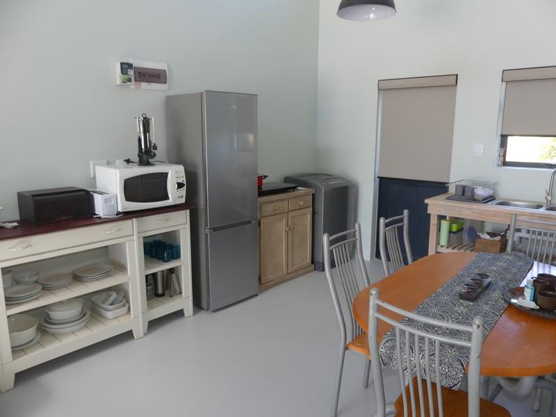 To Let 2 Bedroom Property for Rent in Britannia Bay Western Cape